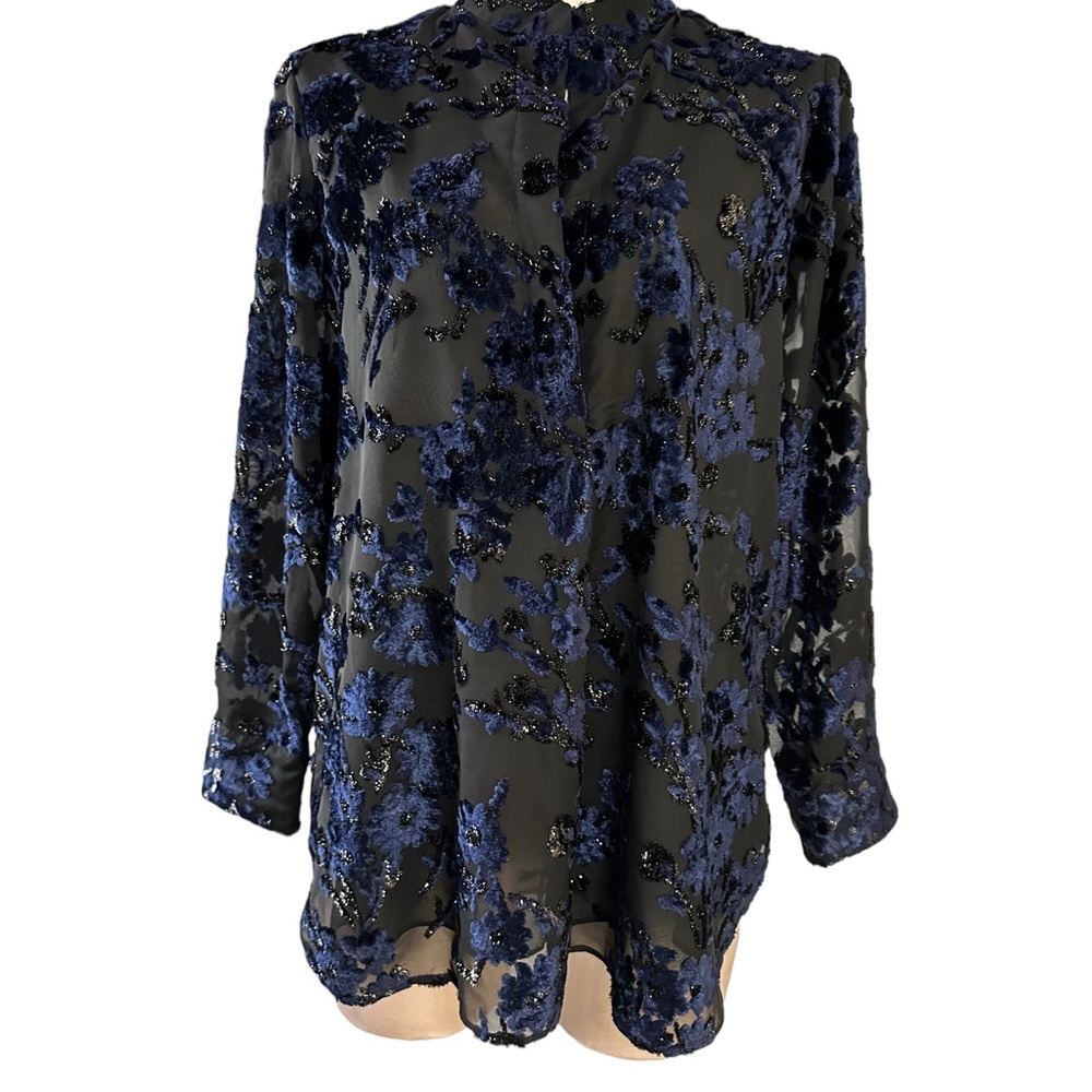 Alice + Olivia black top with blue velvet detailing. Size Medium. Gorgeous - Picture 4 of 16